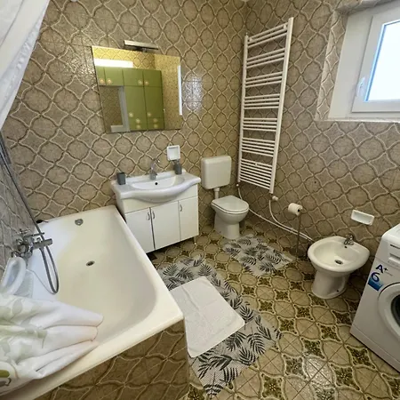 And Orazem Zoro בפורטורוז