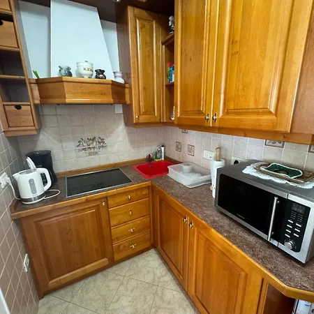 And Orazem Zoro Apartman